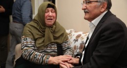 Beykoz’da Murat Aydın’ın evine gittiği Emine teyze gözyaşlarına boğuldu