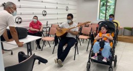 Engelleri AKDEM’de Müzikle Aşıyorlar