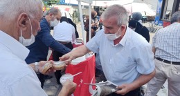 Saadet Partisi Beykoz İlçe Başkanlığı Aşure Dağıttı