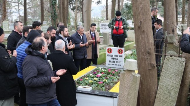 Murat Aydın Beykoz’un iki unutulmaz isminin kabrini ziyaret etti
