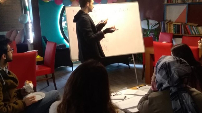 Eyvah Kitap Kafe öğrenci ve kitap severlerin mekanı oldu