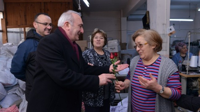 COŞKUN TOSUN’DAN EMEKÇİ KADINLARA ZİYARET