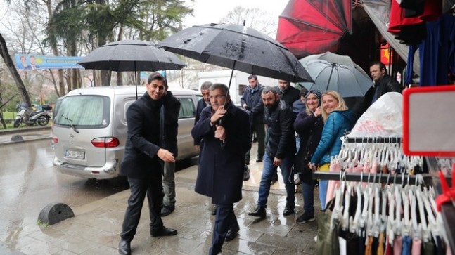 Beykoz’da sanatçıdan Murat Aydın’a kemençe ile resital