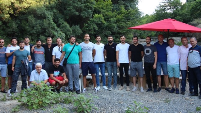 BELEDİYESPOR HENTBOL TAKIMI YENİ SEZON İÇİN TOPLANDI