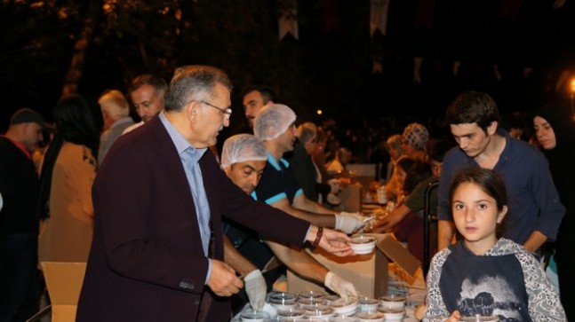 Beykoz’da 30 Bin Aşure İkramı