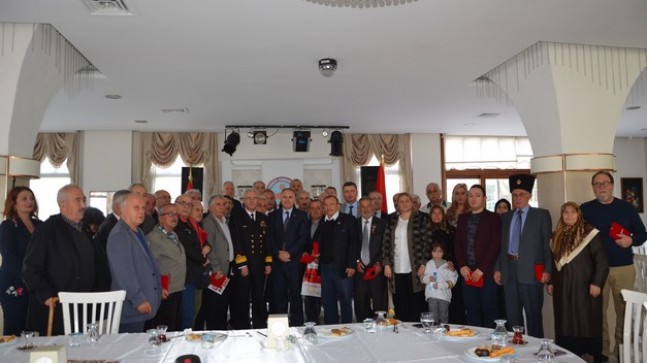 Kıbrıs Gazileri 45 yıl sonra madalyalarını aldı