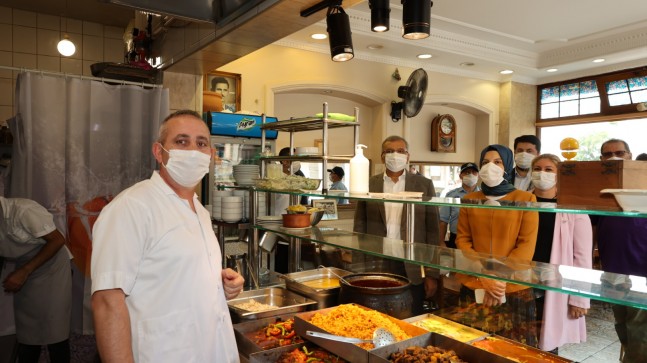 BEYKOZ’DA LOKANTALARDAN GÜZELLİK MERKEZLERİNE COVİD-19 DENETİMİ