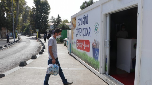 “Ekmeğini Çöpten Çıkar” Projesi 1 yılı Geride Bıraktı