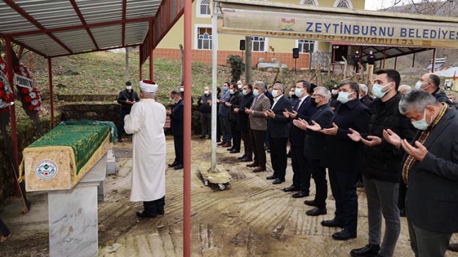 Başkan Murat Aydın annesini ebediyete uğurladı