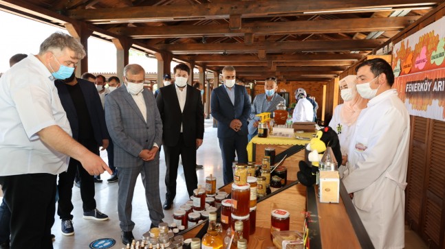 Beykoz Köy Pazarı Kapılarını Açtı