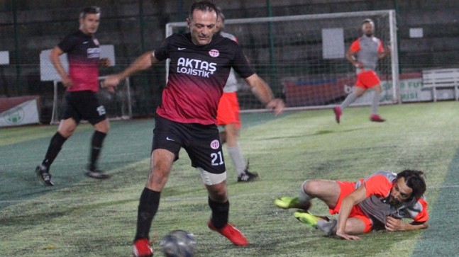 UĞUR SAKALOĞLU TURNUVASINDA GOL YAĞMURU VARDI