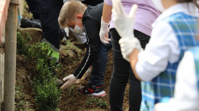 “Avrupa Yerel Demokrasi Haftası”nda Öğrencilerden Doğaya Armağan