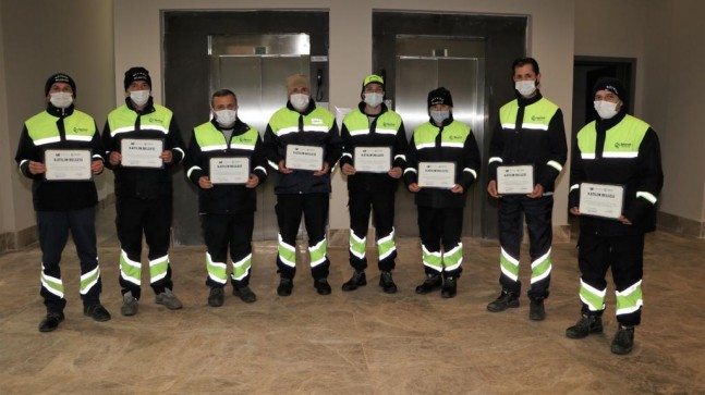 Beykoz’un “Temizlik İşçileri” Üniversite Mezunu Oldu