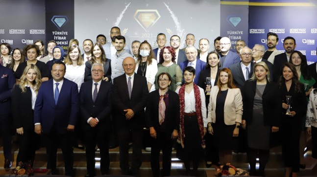  ‘Türkiye’nin en itibarlı markaları’ ödüllerini düzenlenen törenle aldı