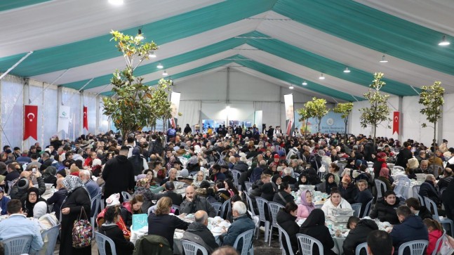 RAMAZAN’IN SEVİNÇ VE BEREKETİ SAHİL İFTARI’YLA ARTIYOR