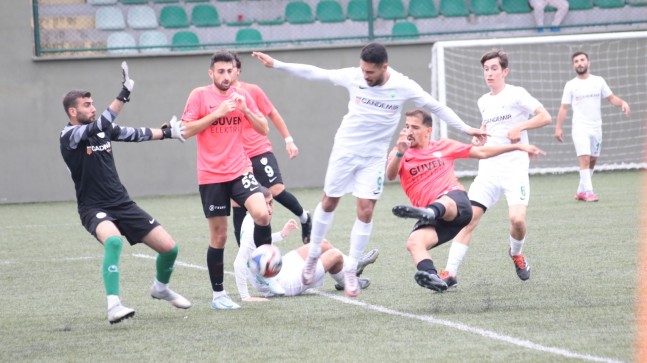 KAVACIKSPOR HAKEME TAKILDI 1-1