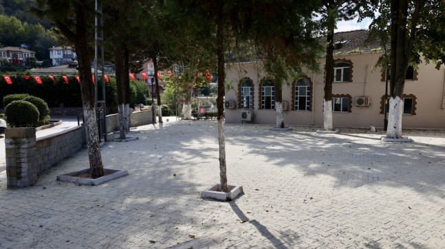 TARİHİ DERESEKİ CAMİSİ’NE TAZİYE ALANI