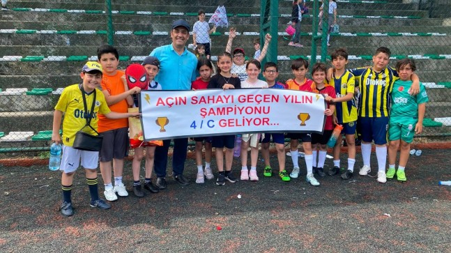 Kavacıkspor’dan Miniklere Futbol Şöleni