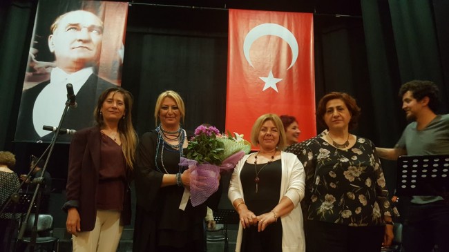 Bengü Efsen, Yine İz Bıraktı!