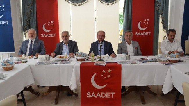 Saadet Partisi İlçe Teşkilatı basınla buluştu