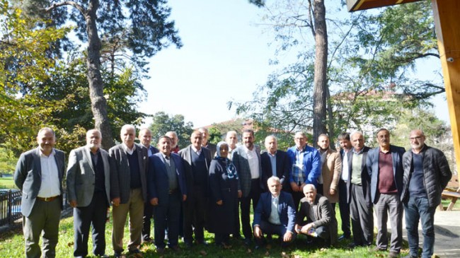 Dilmaç, Beykoz’da eski muhtarları ağırladı