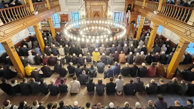 Beykoz’da Bayram Namazla Başladı
