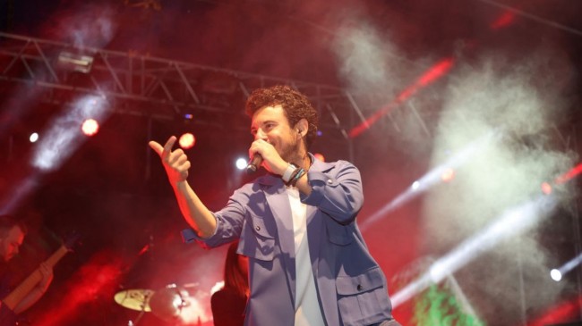 BEYKOZ SAHİLİ’NDE BURAY RÜZGÂRI ESTİ