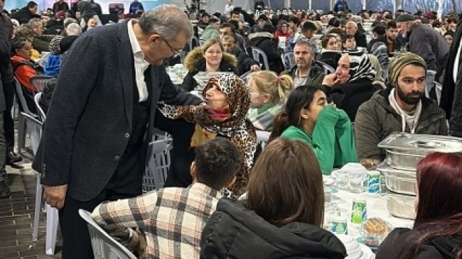 RAMAZAN BEREKETİ “SAHİL İFTARI” VE “MİLLET SOFRASI”YLA BEYKOZ’U SARIYOR  