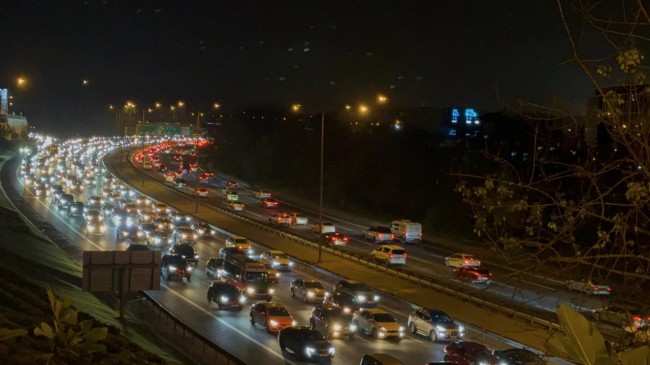 Beykozlu bayramda trafikte kaldı