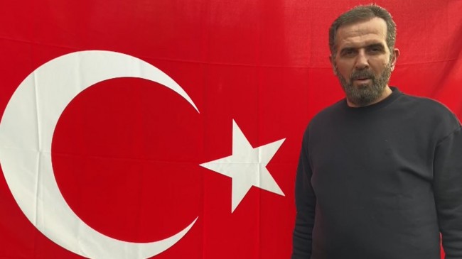 AK Parti Beykoz istiklal şairini İstiklal Marşı ile andı!
