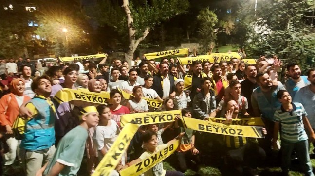 BEYKOZ’UN HER SOKAĞINDA AK GENÇLİĞİN İZİ VAR!