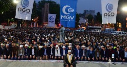 AYASOFYA İÇİN ON BİNLER KIYAMA DURACAK