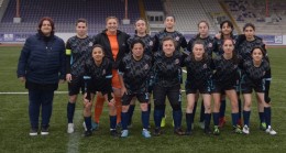 RÜZGARLIBAHÇESPOR KIZLARI ÜZGÜN DÖNDÜ