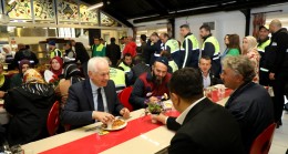 Başkan Köseler 1 Mayıs’ı Belediye Çalışanlarıyla Kutladı