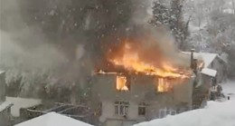 Beykoz Gümüşsuyu Mahallesinde ev yandı