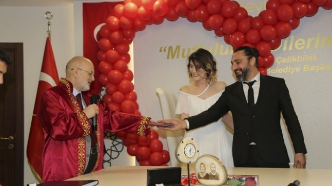 14 Şubat’ta 14 Çift’e Romantik Nikâh