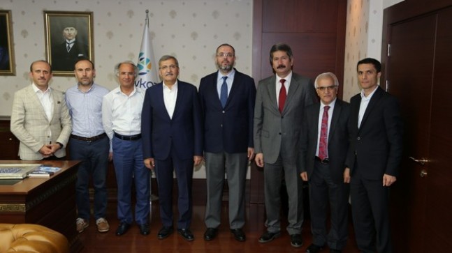 Başkan Aydın’a Üniversitelerden Nezaket Ziyaretleri Sürüyor