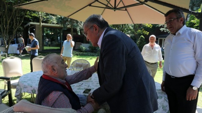 Başkan Aydın’dan İsmet Acar’a taziye ziyareti