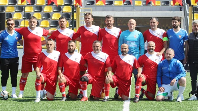 15 TEMMUZ KUPASINDA PAŞABAHÇE 80’LER ŞAMPİYON OLDU