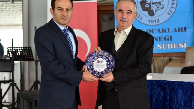 Türk Ocakları Beykoz Şubesi Konferans düzenledi