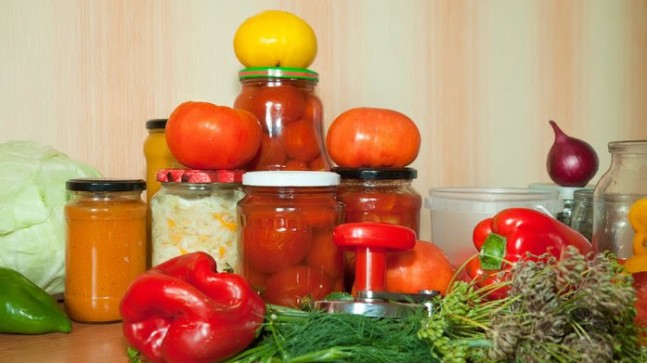 Konservelerdeki gizli tehlike Botulizm