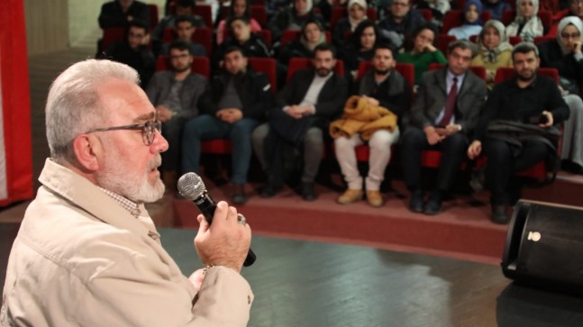 Orhan Osmanoğlu: “Abdülhamid Han Tahtta Kalsaydı Birinci Dünya Savaşı Çıkmazdı”