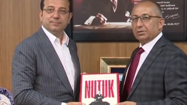 İBB Başkanı İmamoğlu Beykoz’da KAS-DER Genel Merkezini ziyaret etti