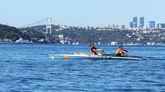 Boğaz’da Nostaljik ve Eğlenceli Su Sporları Festivali