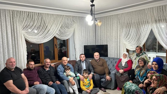 MHP BEYKOZ’DA DOLAŞMADIK KAPI BIRAKMADI