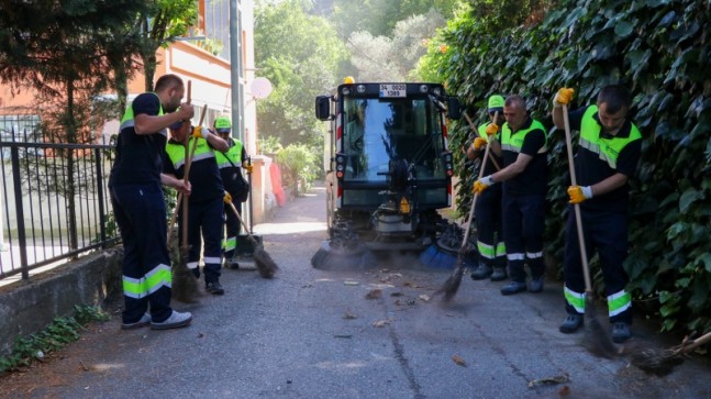 GÖZTEPE MAHALLESİ ‘ŞOK TEMİZLİK’LE TERTEMİZ    