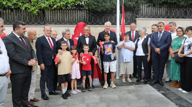 Beykoz Anadolu Hisarı’na Atatürk büstü