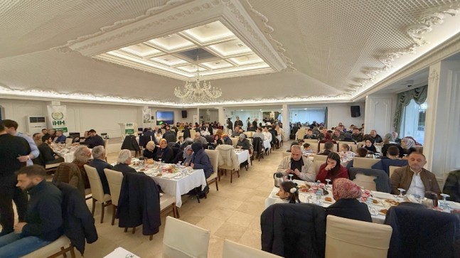 İHH Beykoz Gönüllülerle İftarda Buluştu