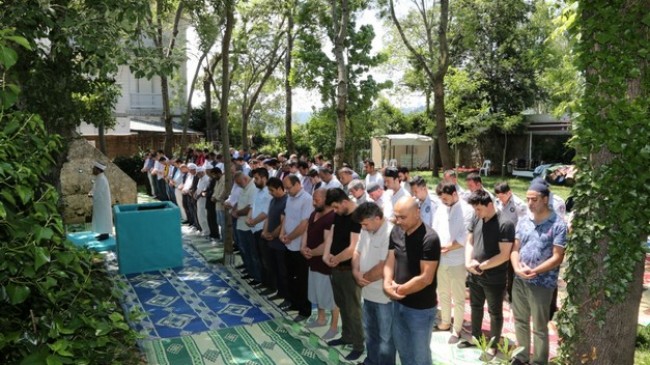 Tarihi Anadoluhisarı Namazgâhı Dualarla İbadete Açıldı