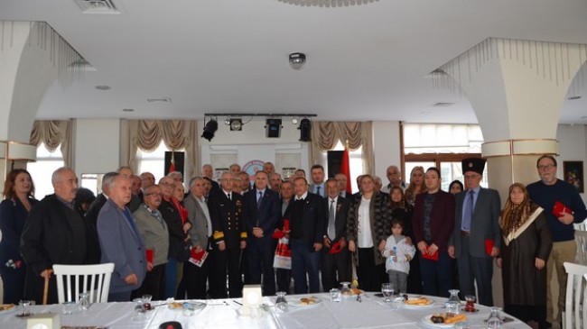 Kıbrıs Gazileri 45 yıl sonra madalyalarını aldı